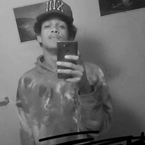 Meet your Posher, Malik