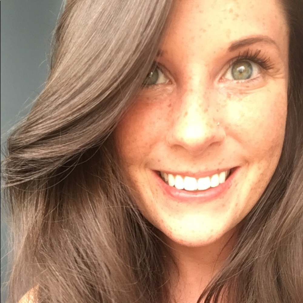 Meet your Posher, Abby