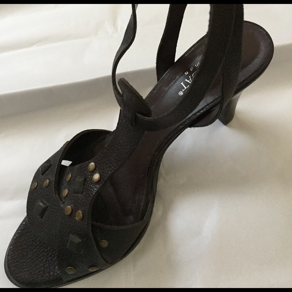 Shoes - Picture 2 of 3