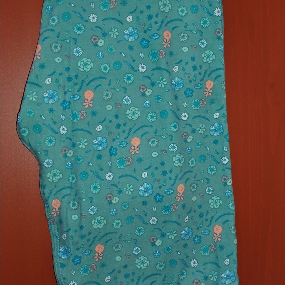 Brand New LuLaRoe Leggings Teal Floral OS