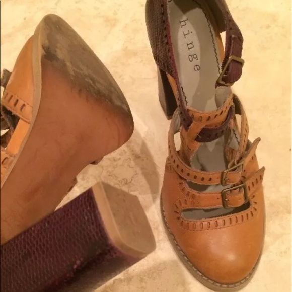 SOLD-HINGE Nordstrom Leather Heels Straps Buckles - Picture 4 of 4