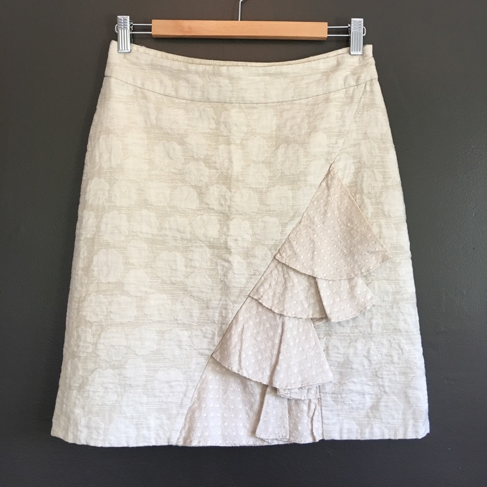Anthropologie Floral Ruffle Skirt- NWOT- Size 2