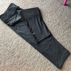 Dark Grey Under Armour Crop Leggings Women's