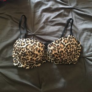 Victoria's Secret Pink Date bra