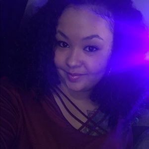 Meet your Posher, Gina