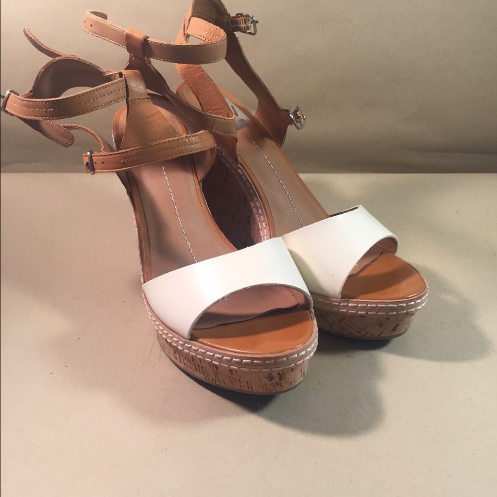 Dolce Vita Wedge Sandle