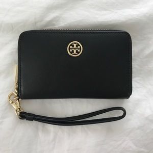 Tory Burch Robinson Wristlet