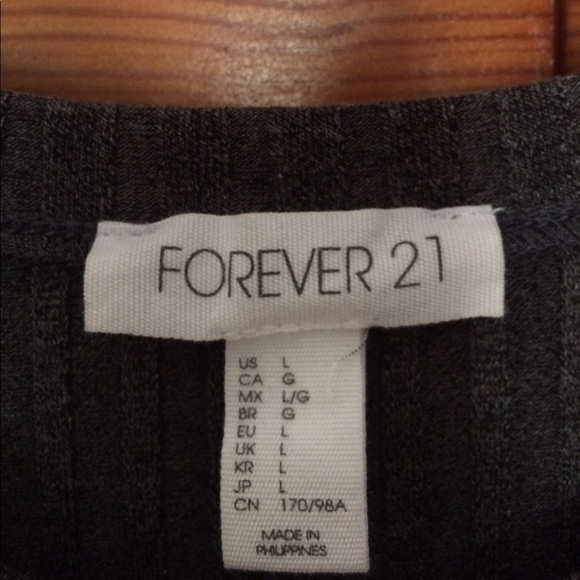 Forever 21 crop top - Picture 2 of 4