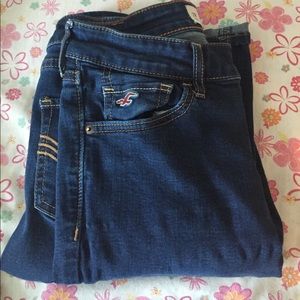 Size 7R Hollister Skinny Jeans