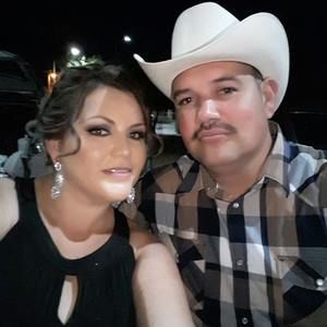 Meet your Posher, Aglaee