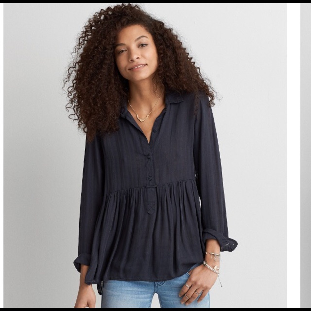 American Eagle Flowy Blouse