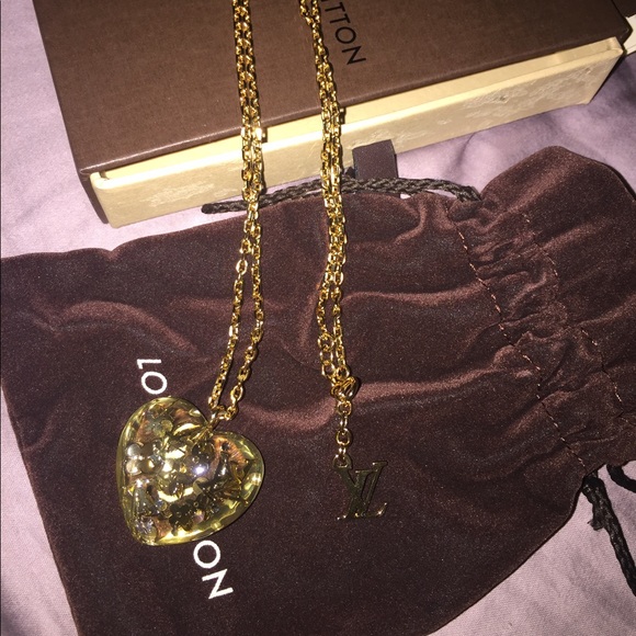 Louis Vuitton Necklace - Picture 2 of 4