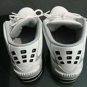 Jordan Shoes - Air jordan Grade school sneakers Big kid SZ 6Y Jordan Shoes - Air jordan Grade school sneakers Big kid SZ 6Y