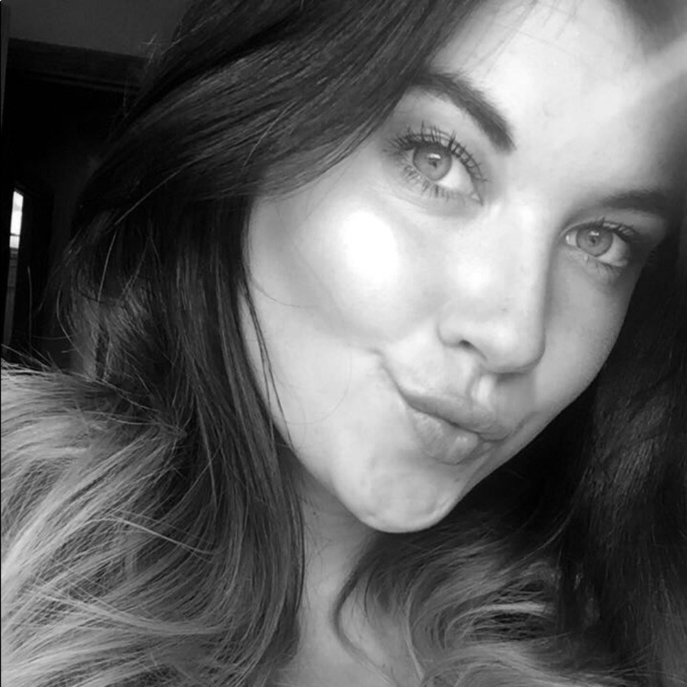 Meet your Posher, Tori