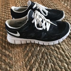 Nike Tennis Shoes