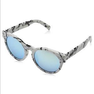 Quay sunglasses