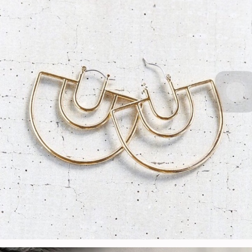 UO 18k-plated Geo Hoop Earrings