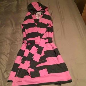 Victoria's Secret Pink Robe Size XS/S