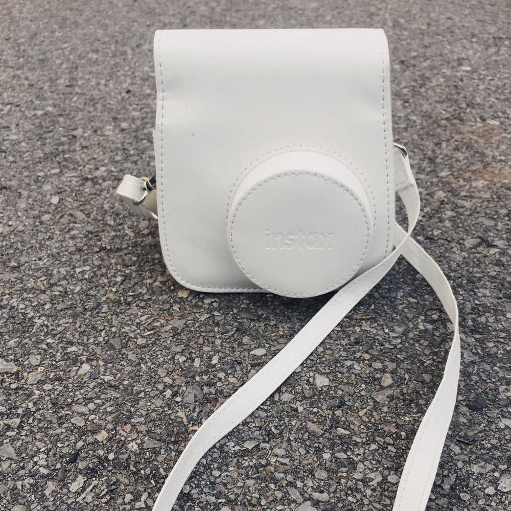 White Fujifilm Instax Mini 8 crossbody case