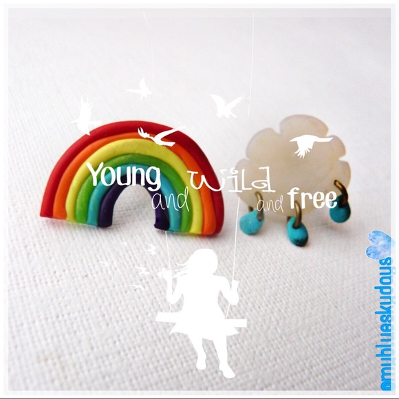 🌈✌🏼️💗earrings💗✌🏼️🌈 - Picture 2 of 3