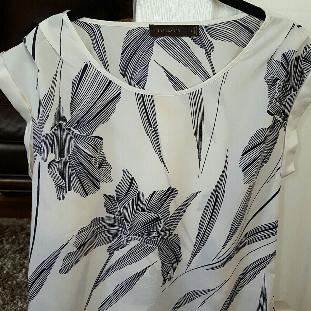 The Limited blouse size small
