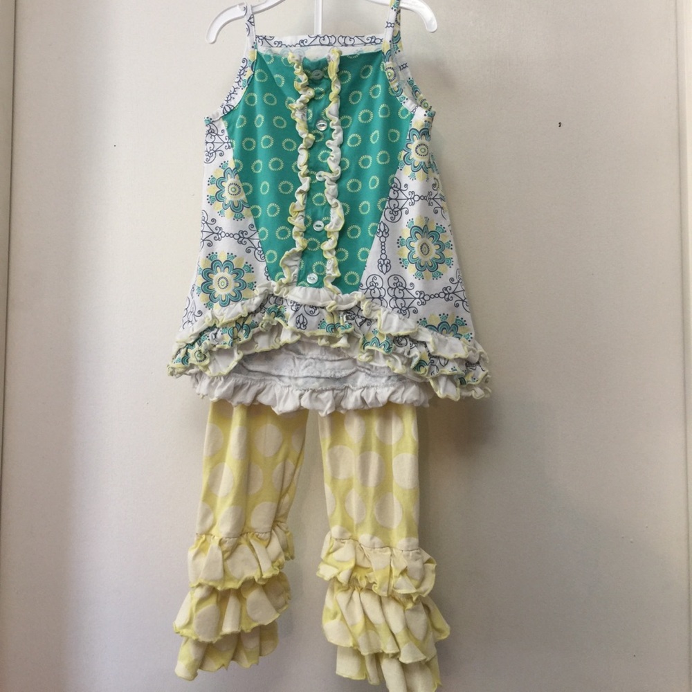 No Tags Jelly the Pug 3T outfit.