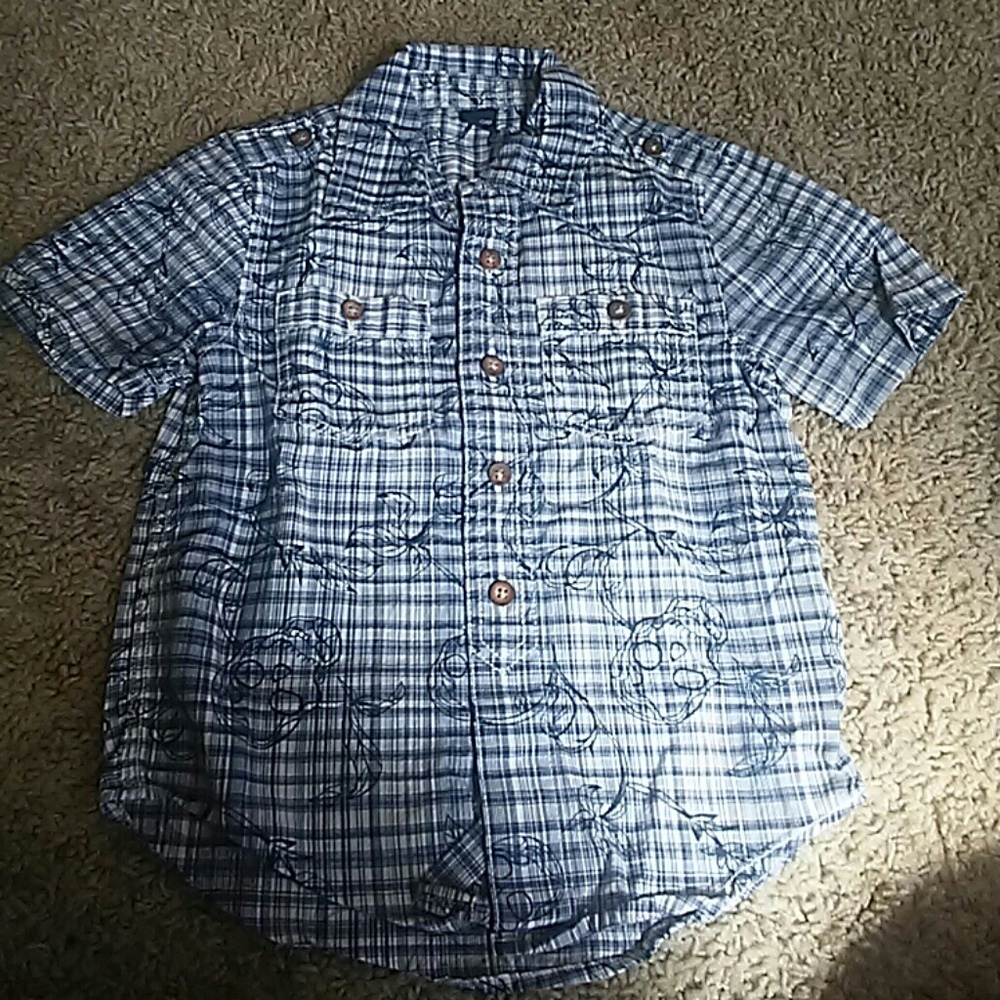 GAP button up