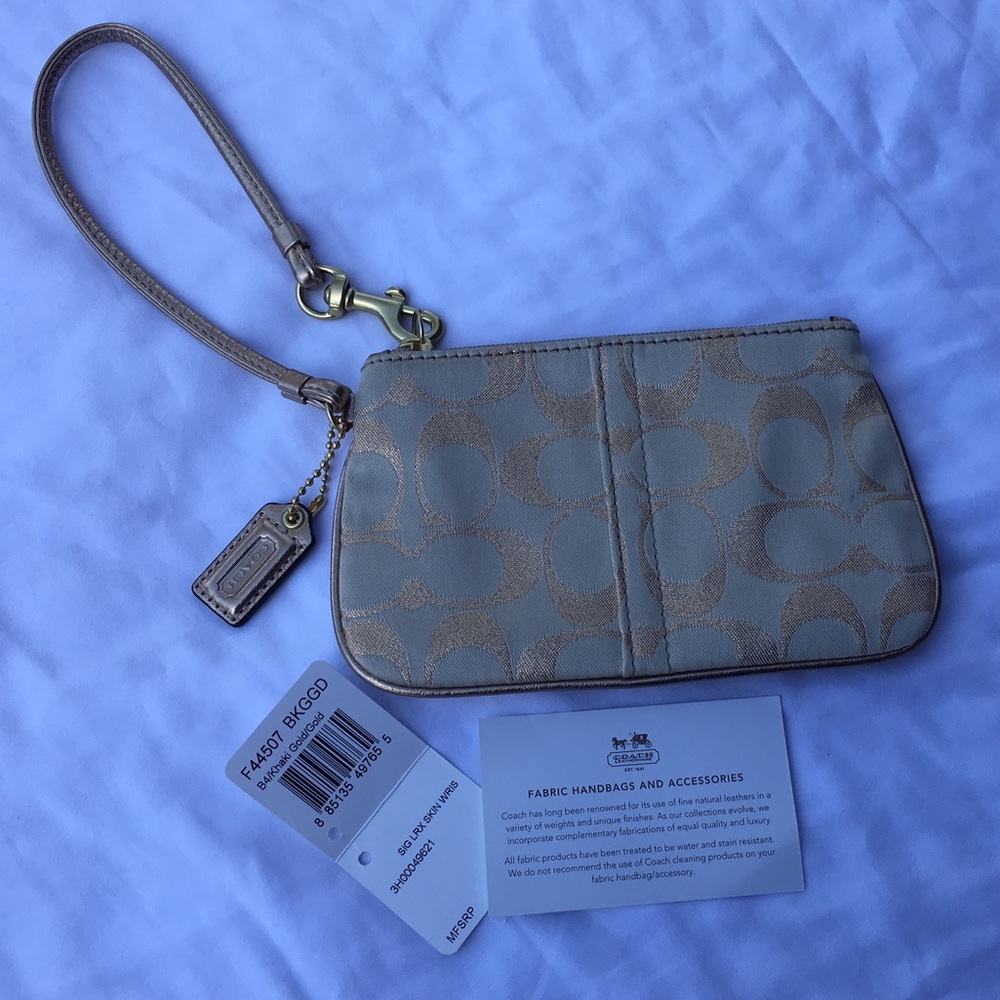 NWT Coach wristlet