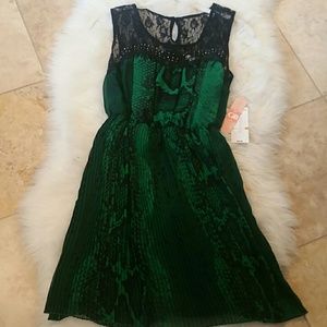 GB green pleated lace dress