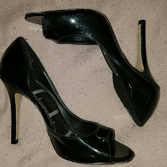 Shoes - Picture 3 of 3