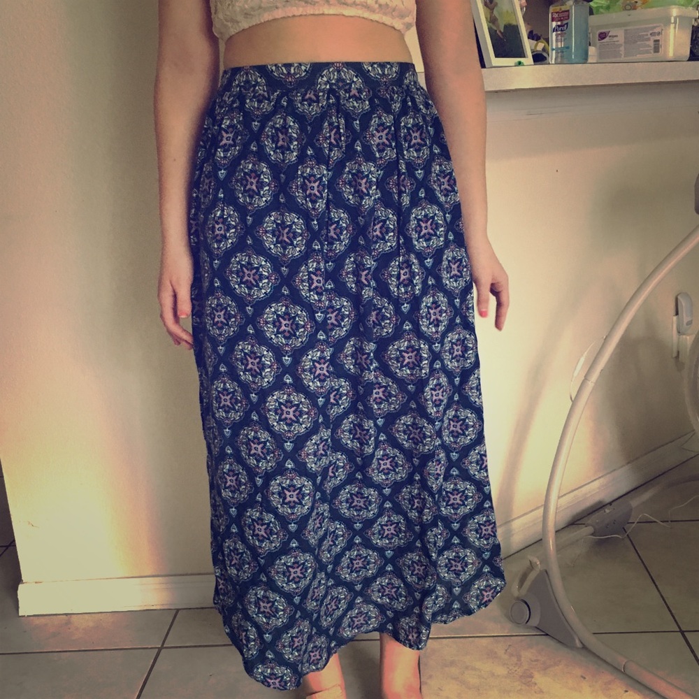 MIDI Print skirt with side slits