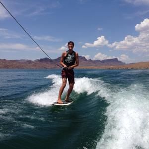 Meet your Posher, Josue