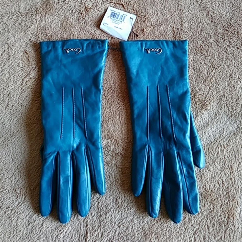 Coach women's teal leather gloves