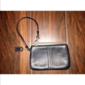 EUC Coach Black Pebble Leather Small Wristlet