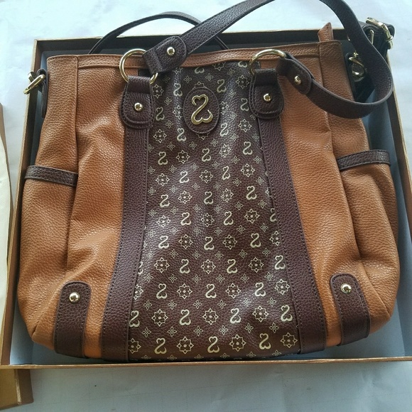 Relisted Open Hearts Shopper Tote - Picture 6 of 8