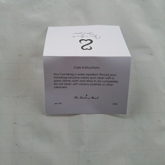 Relisted Open Hearts Shopper Tote - Picture 7 of 8