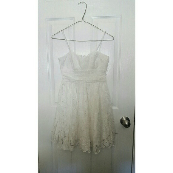 NWT: White Lace Dress (Size 3) - Picture 1 of 2