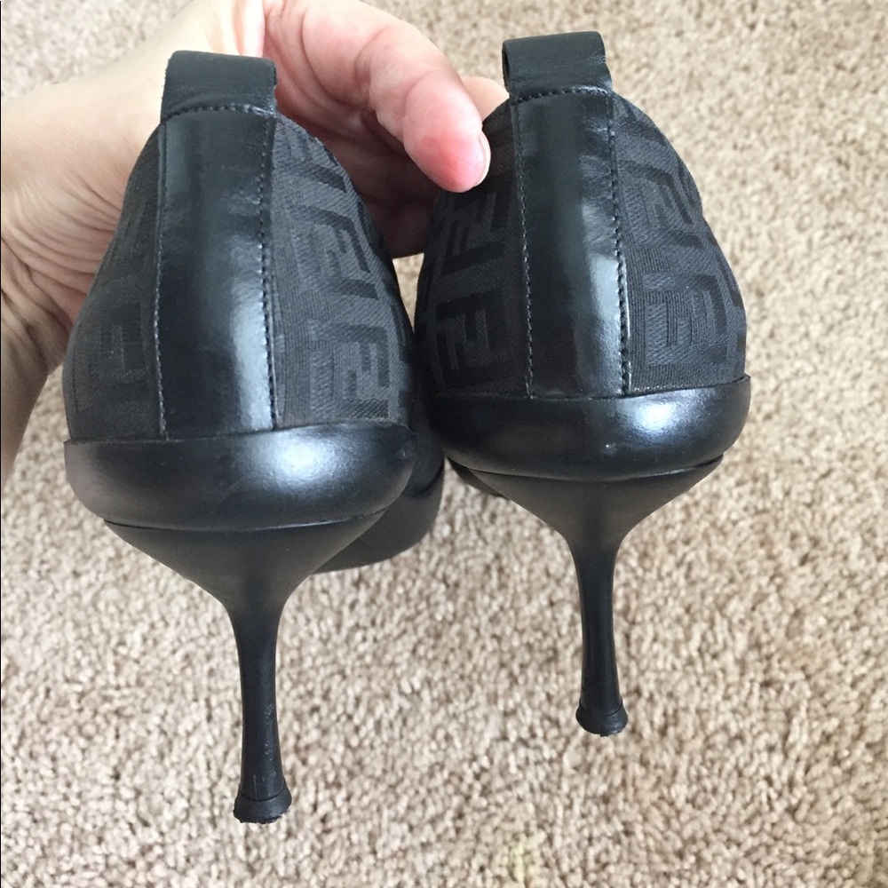 NEW Auth FENDI heels. RUN LARGE!! - Picture 2 of 8