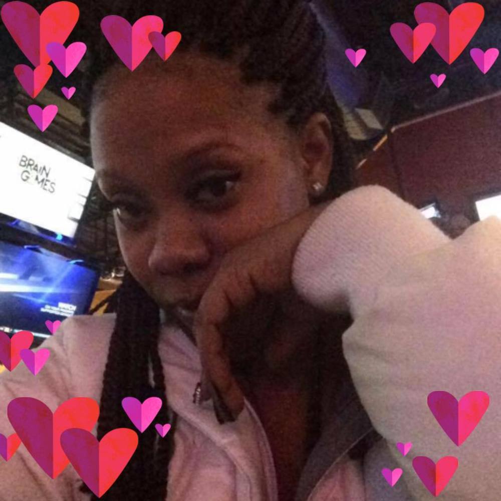 Meet your Posher, Domonique