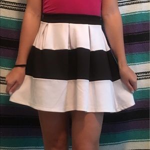 Striped mini skirt
