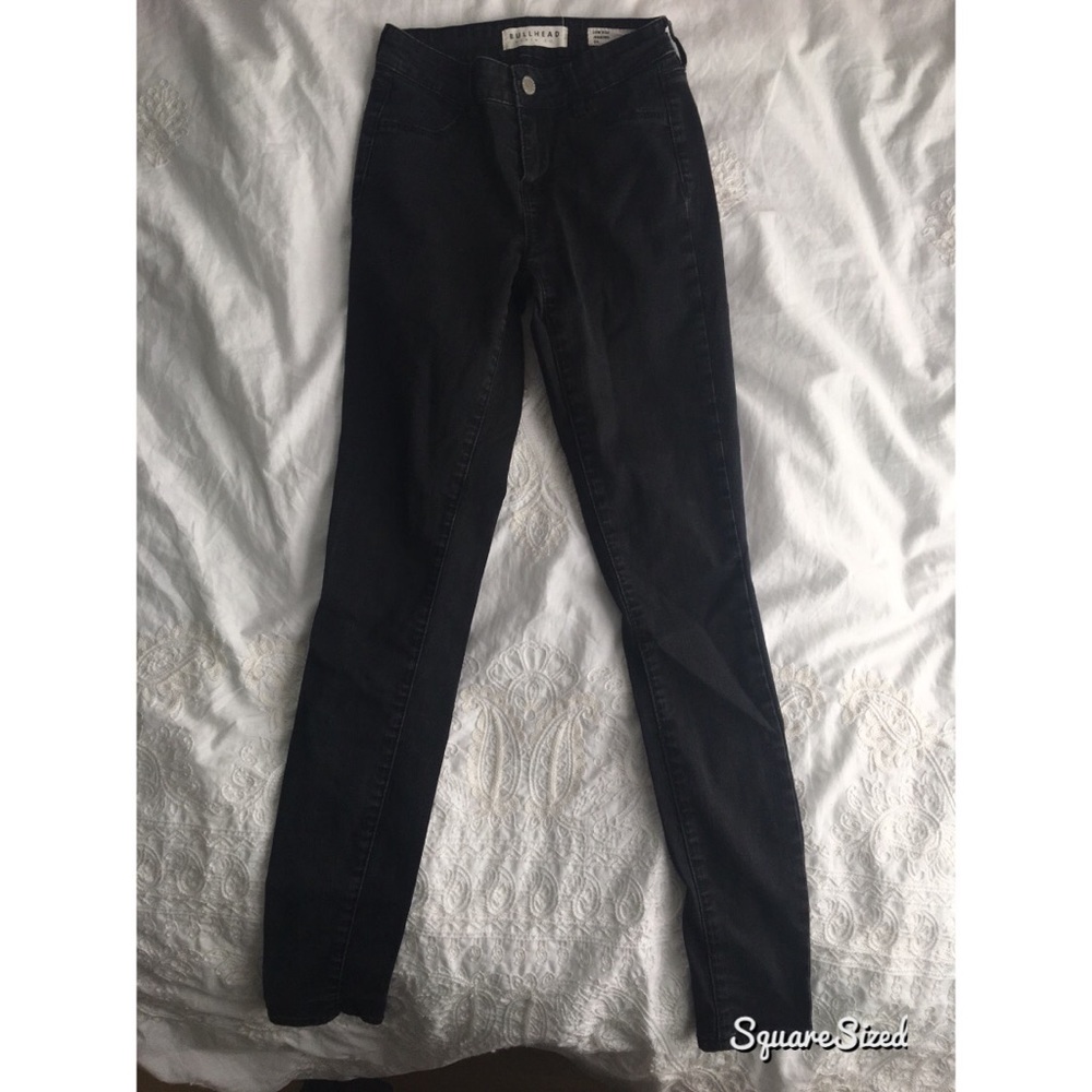 black skinny jeans