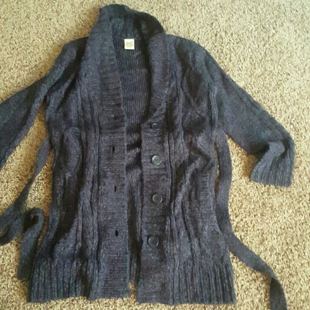 Cardigan sweatshirt