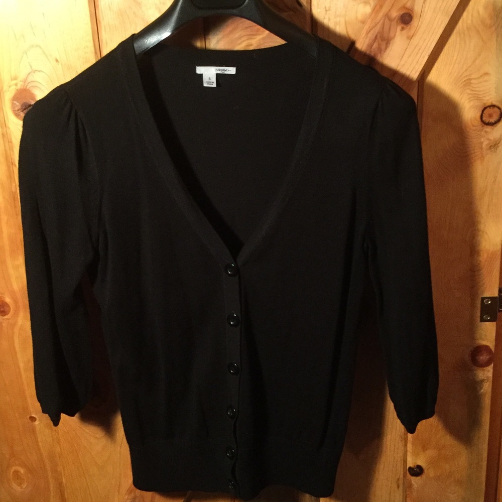 Cardigan sweater