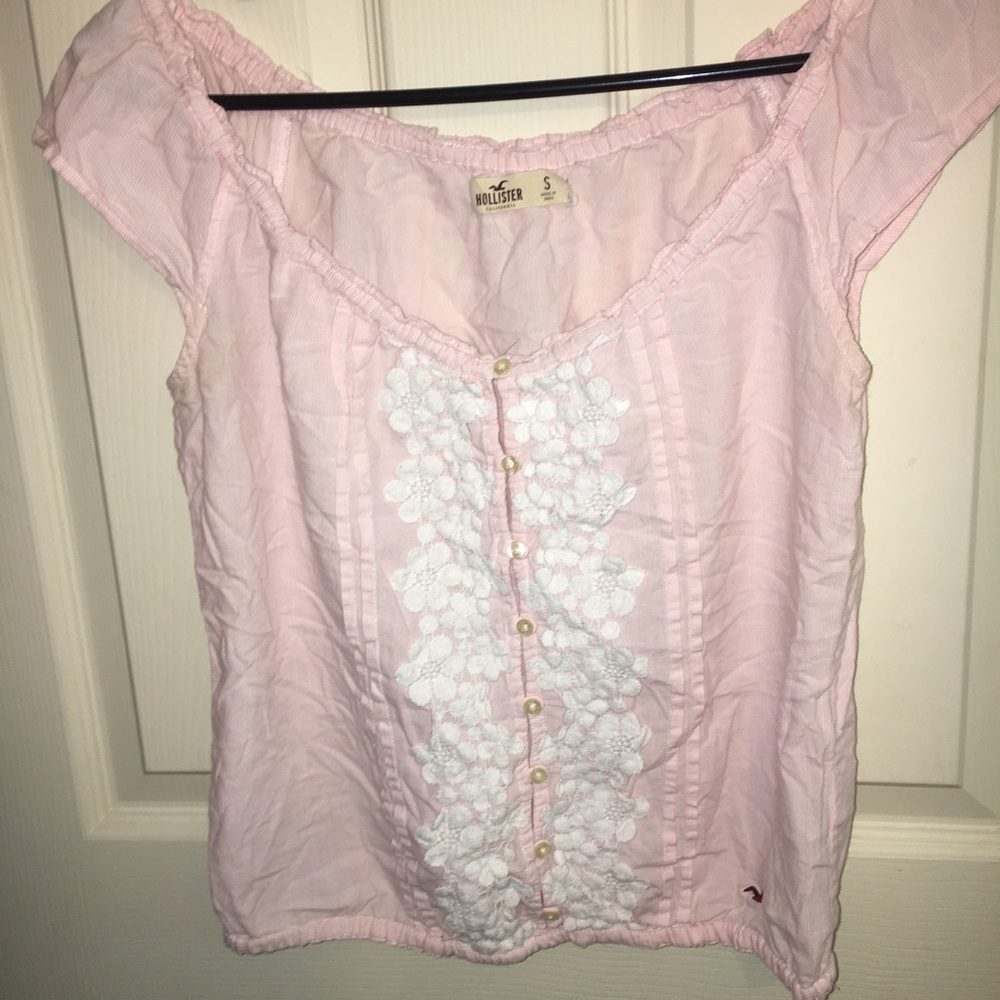 Sweet little Hollister Top