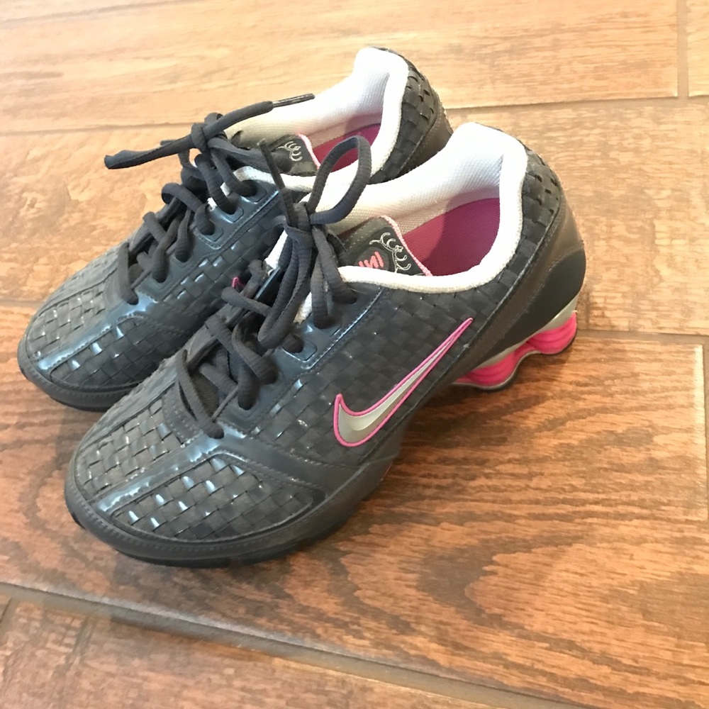 Nike Shocks