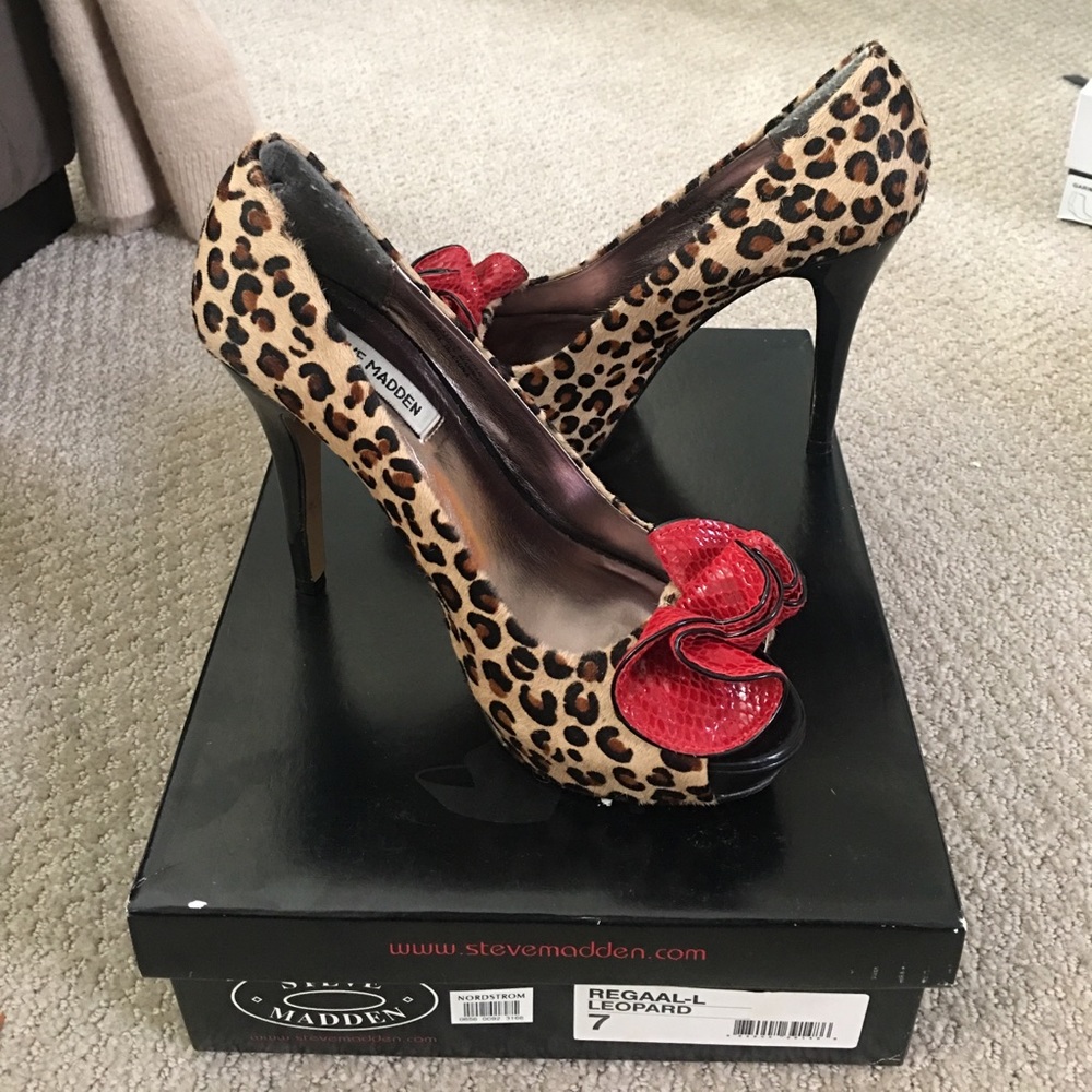 Cheetah Steve Madden heels