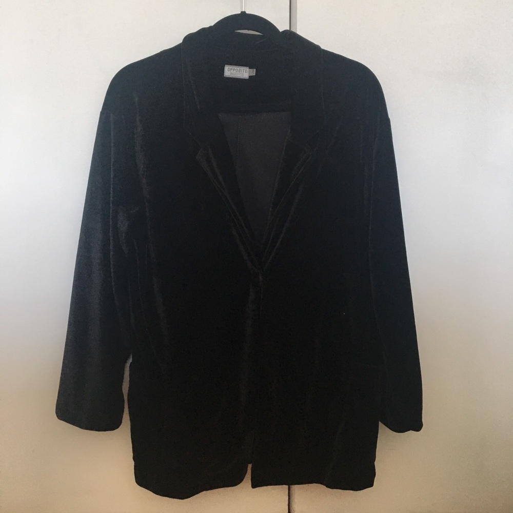 Blazer - Picture 2 of 3
