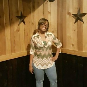 Meet your Posher, Jasmine