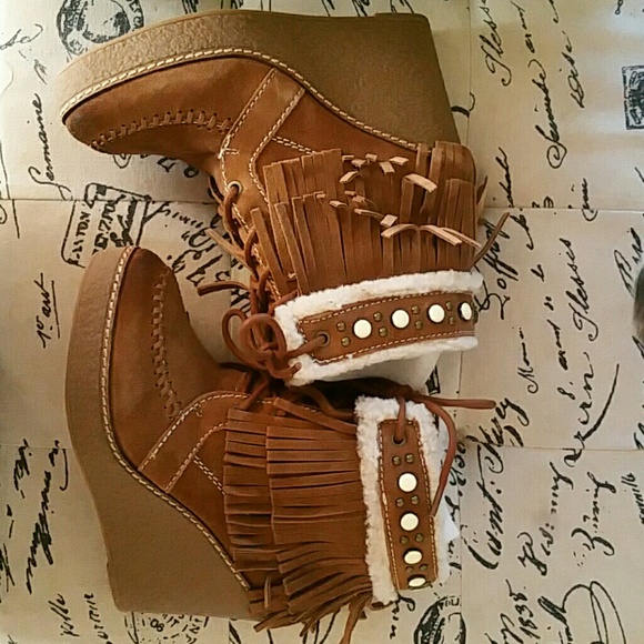 Sam Edelman Booties - Picture 2 of 3