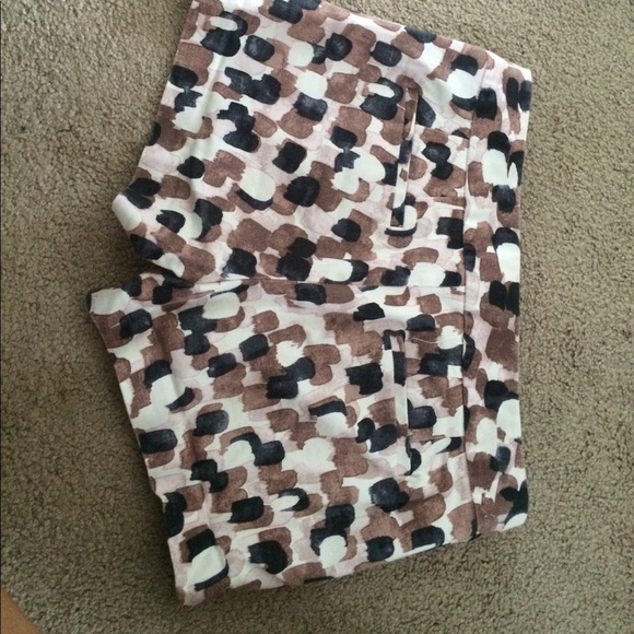 Paint patterned Shorts - Picture 2 of 2